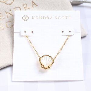 New Kendra Scott Ivory Mother-of-Pearl Brynne Shell Necklace Gold